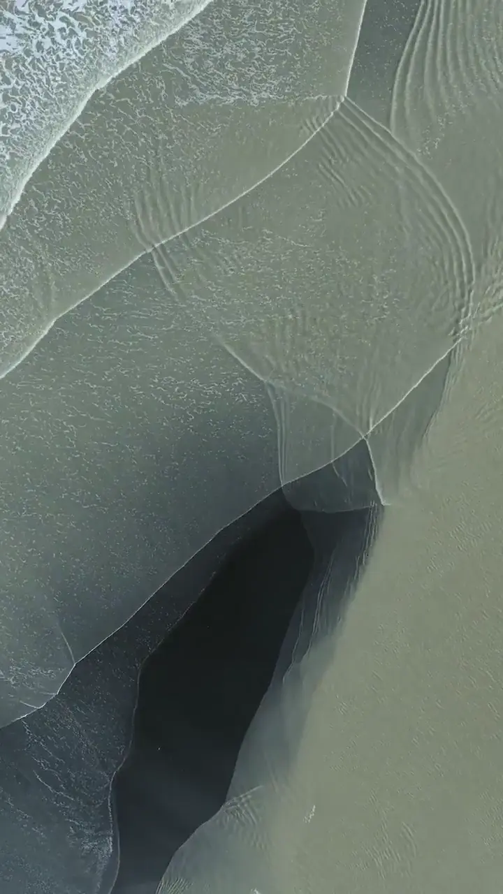 Serene Fluid Nature Live Wallpaper in 4K