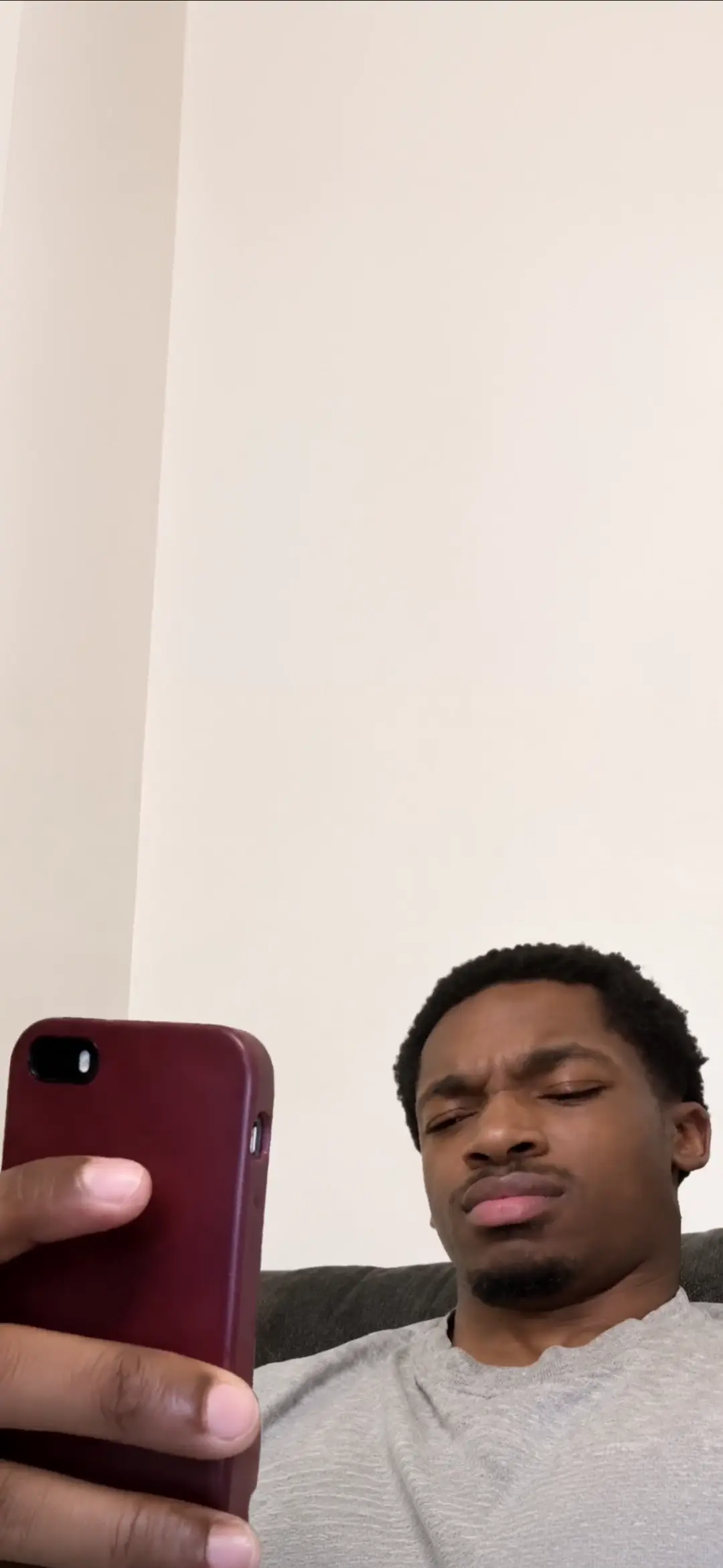 Confused Guy Meme Live Wallpaper for Mobile Phones