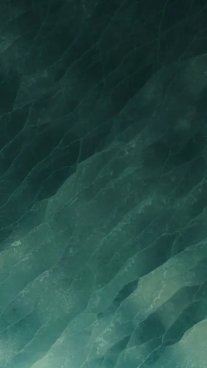 Emerald Cracked Ice Abstract Nature Wallpaper in 4K