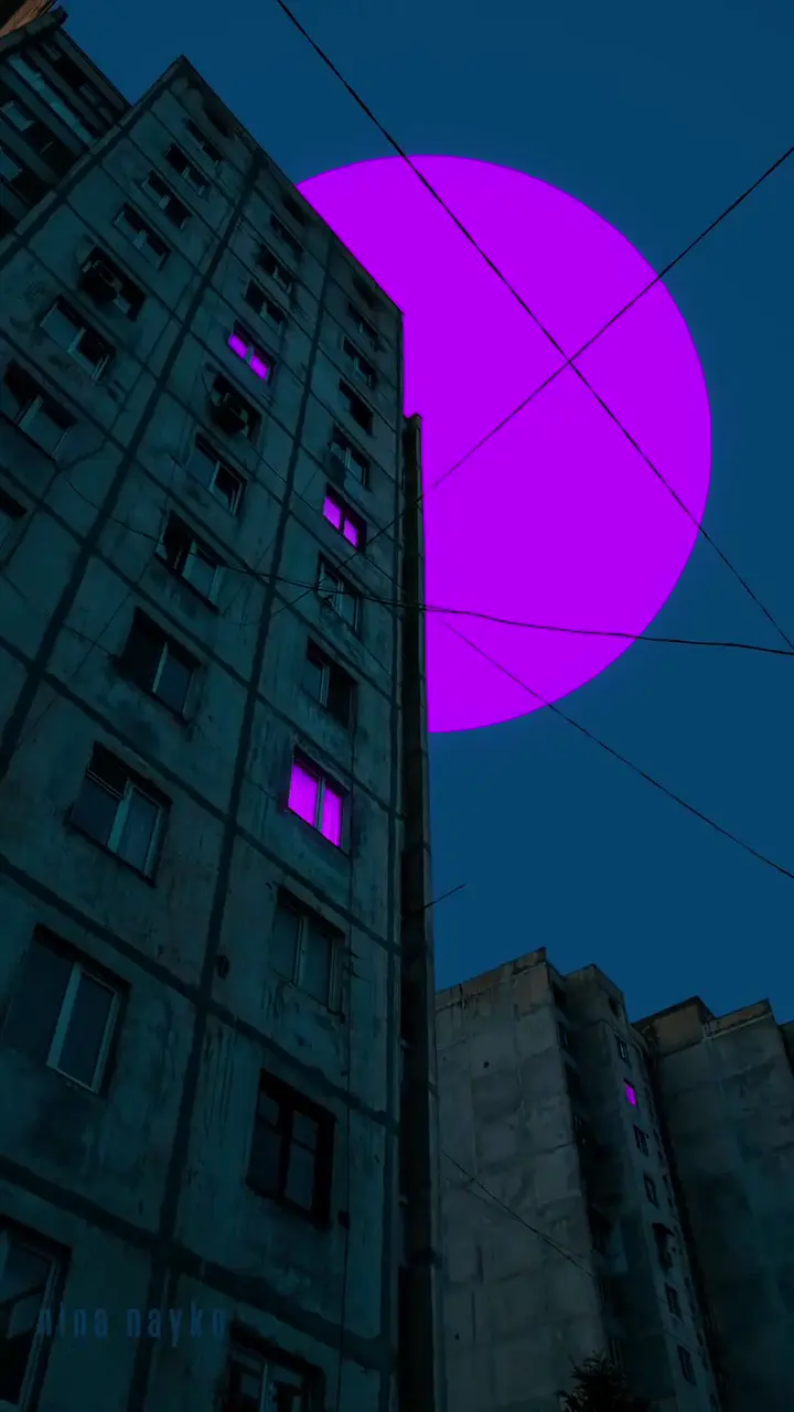 Neon Brutalist Cityscape Live Wallpaper in 4K